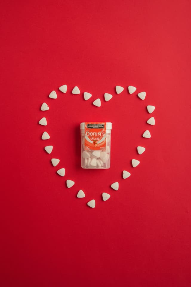 Variedad de pastillas Dorins en diferentes sabores y presentaciones